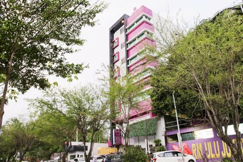 Гостиница Capital O 454 Raising Hotel в Макасаре