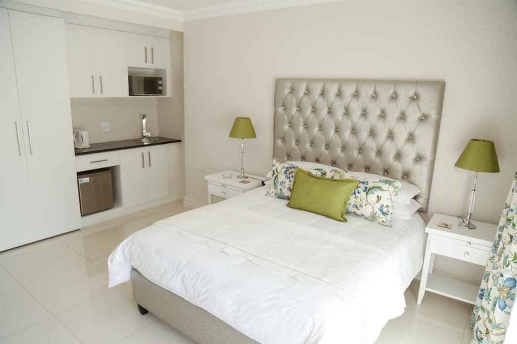 Фото Hilltop Guesthouse