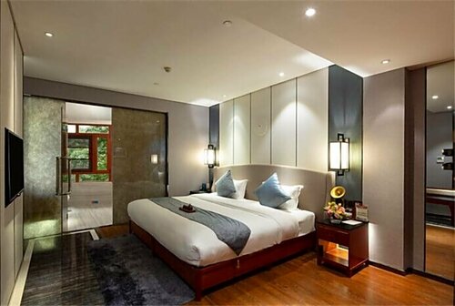 Гостиница Elephant Trunk Hill Hotel в Гуйлине