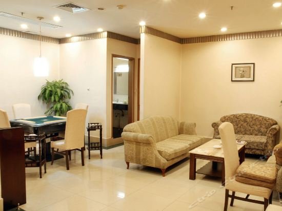 Фото Royalty hotel