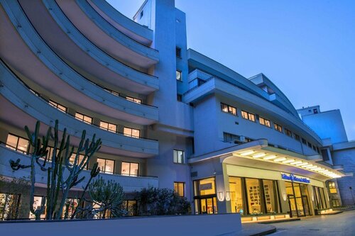Внешний вид отеля Hilton Sorrento Palace в Сорренто, фото 2
