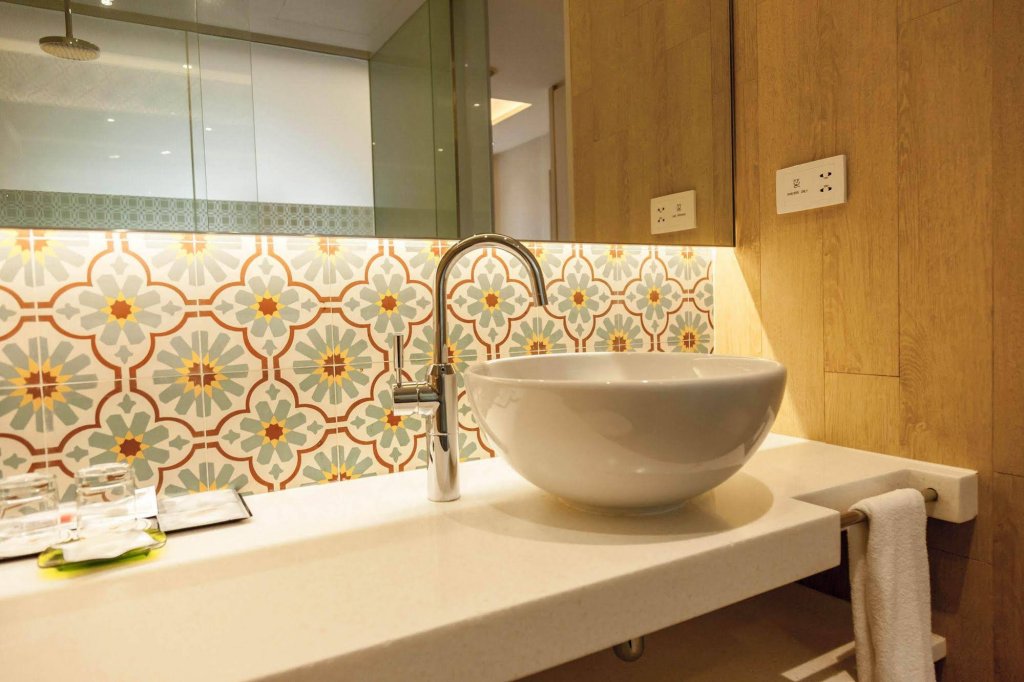 Фото Village Hotel Katong