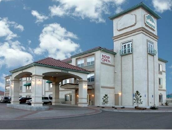 Гостиница La Quinta Inn & Suites by Wyndham Gallup