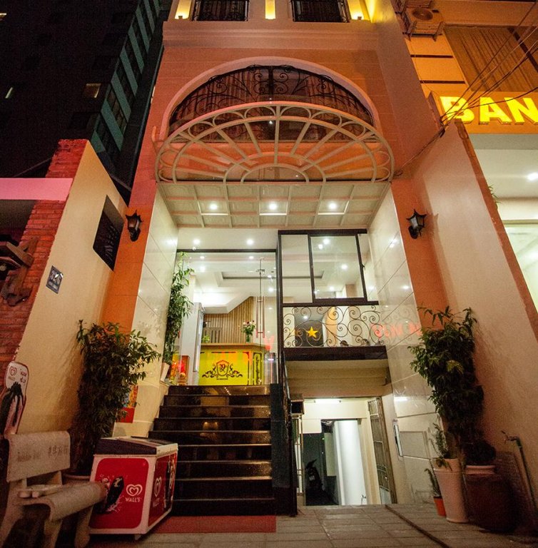 Фото отеля 2