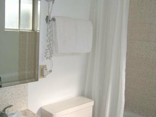 Гостиница Schell Motel в Верноне