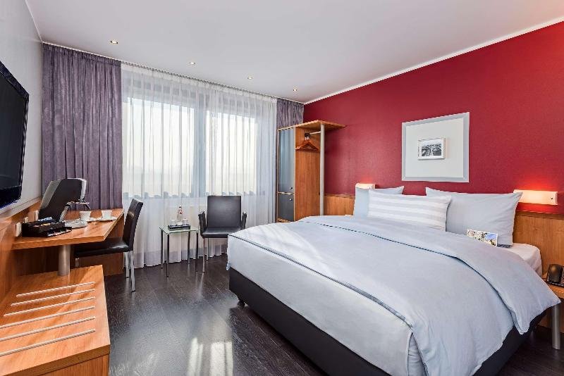 Фото Hotel Wolfsburg Centrum, Affiliated by Meliá