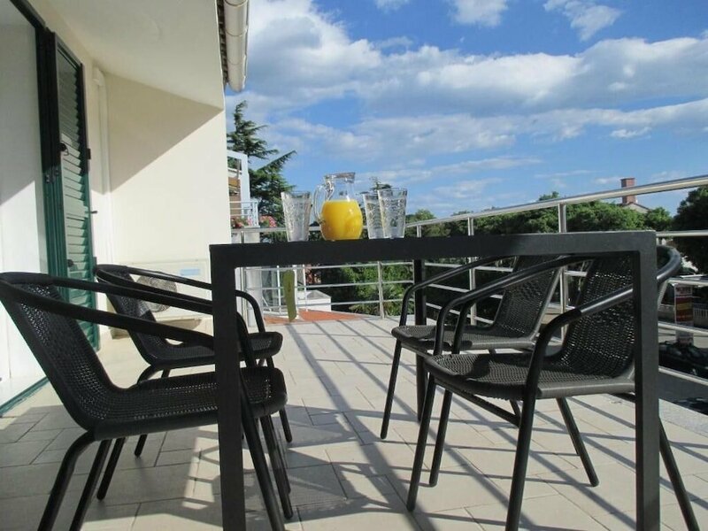 Гостиница Lemon Tree Apartments в Задаре