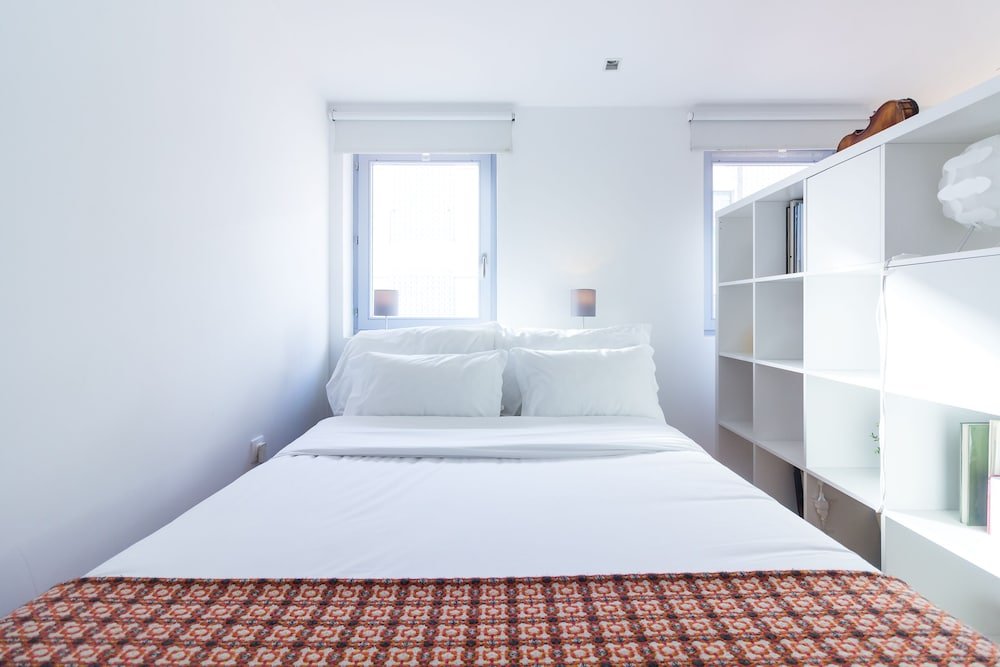 Фото Oporto Near Apartments