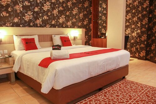 Гостиница RedDoorz Premium near Bandung Station в Бандунге