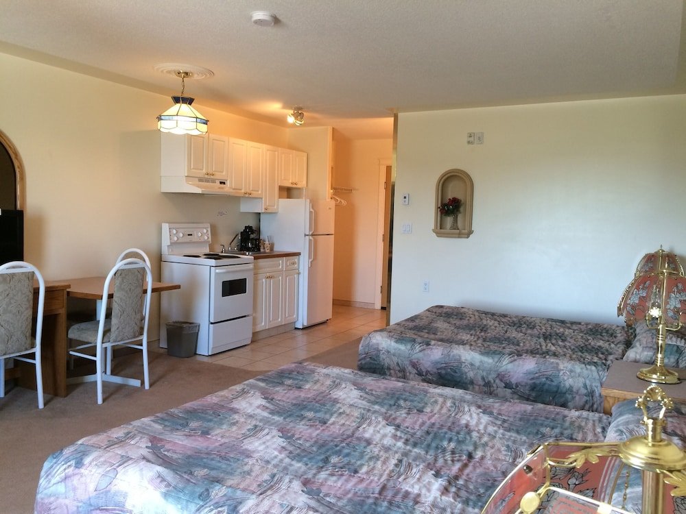 Фото Western Budget Whitecourt 1 & 2