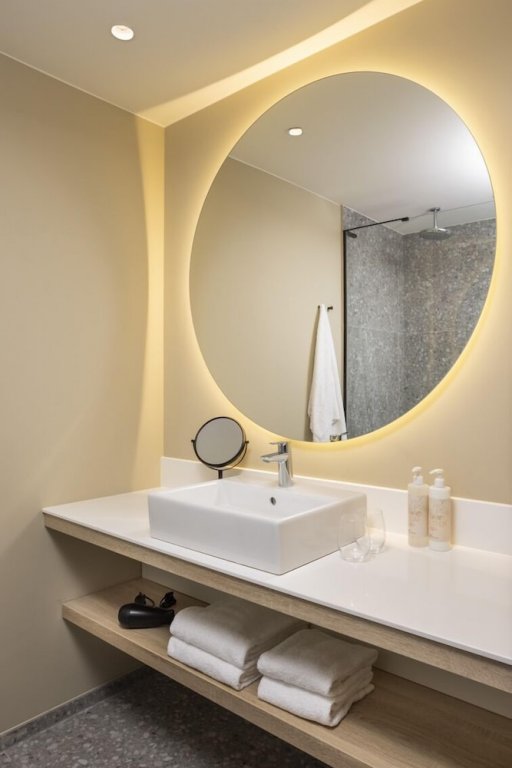 Фото Van der Valk Hotel Gent