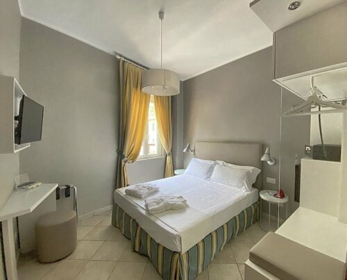 Внешний вид отеля Hotel Albatros Varigotti в Финале-Лигуре, фото 3