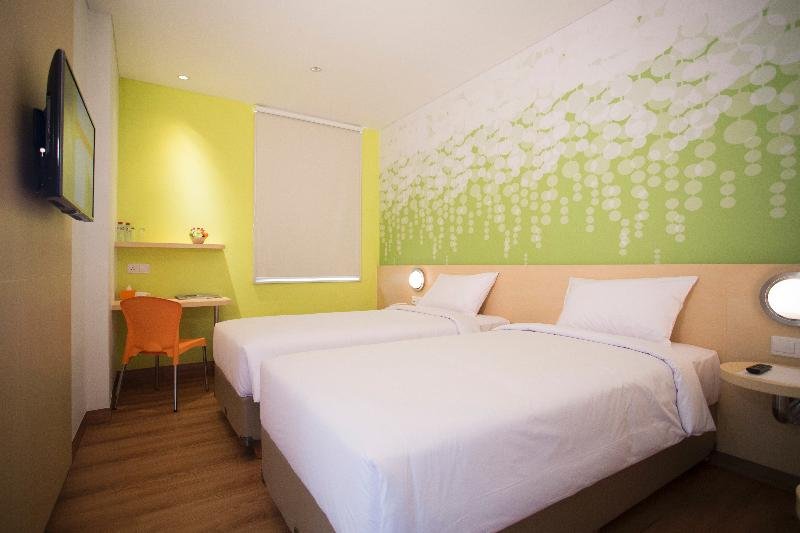 Фото Zest Hotel Harbour Bay