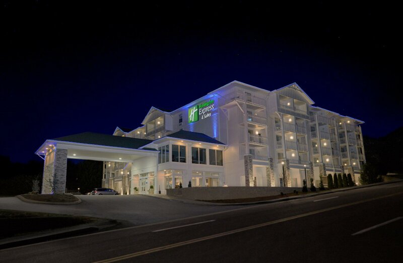 Гостиница Holiday Inn Express and Suites Pigeon Forge Sevierville, an Ihg Hotel