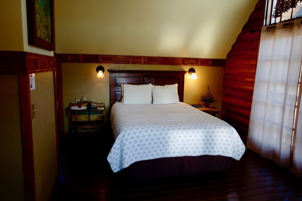 Фото Sumas Mountain Lodge