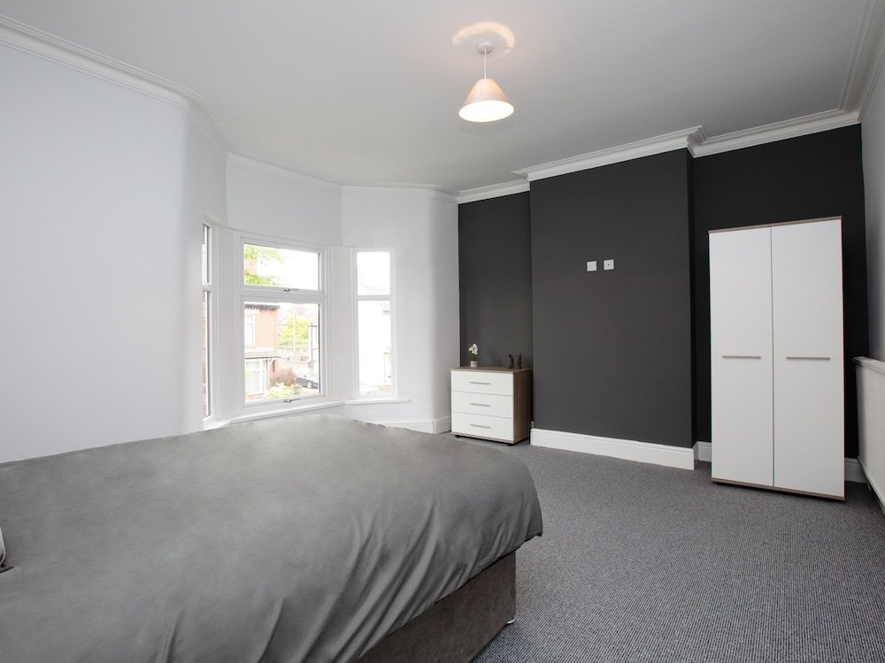 Фото Crewe Rooms Ruskin Road