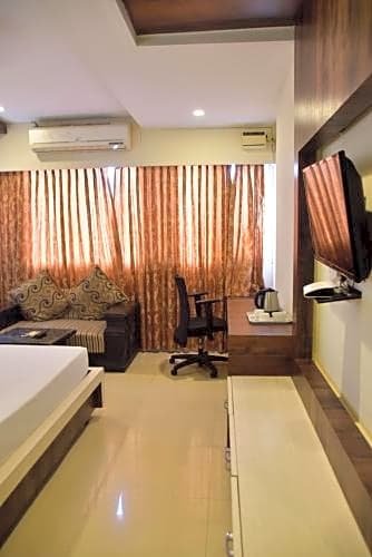 Фото Hotel Singaar International