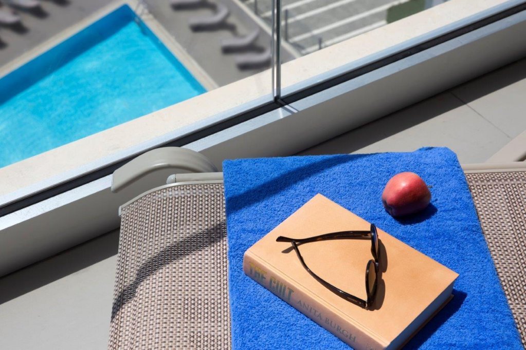 Фото Harmony Bay Hotel