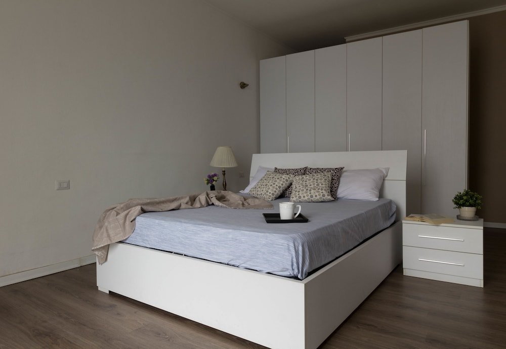 Фото Lungolago Apartment
