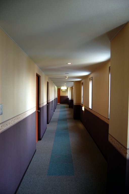 Фото Purple Hotel Futsukaichi