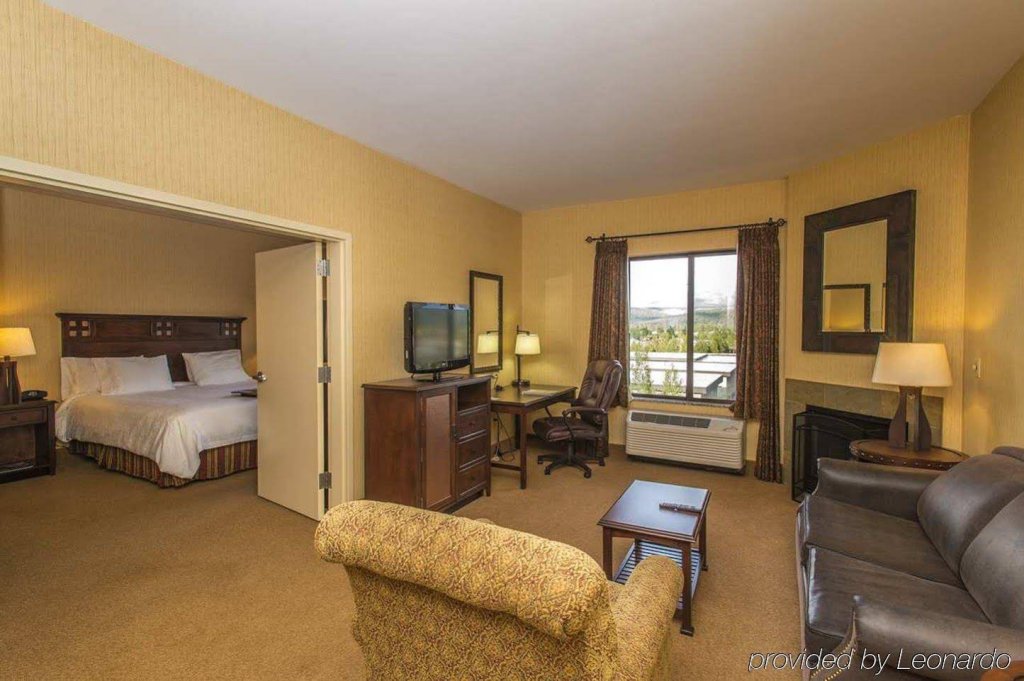 Фото Hampton Inn & Suites Tahoe Truckee