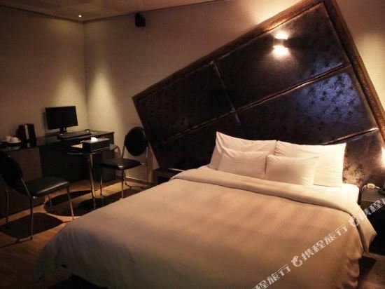 Фото H Hotel Seocho