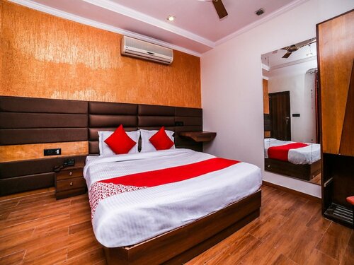 Oyo 26589 Hotel Royal Town