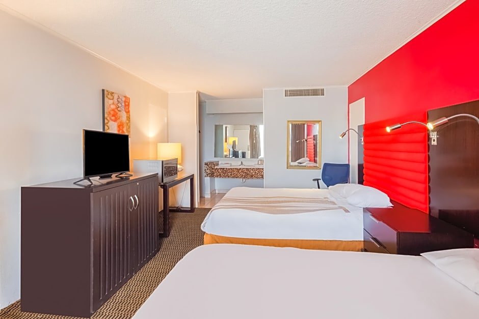 Фото Oyo Hotel Jackson North I-55