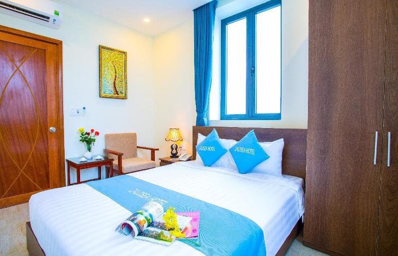 Фото Zalosea Hotel