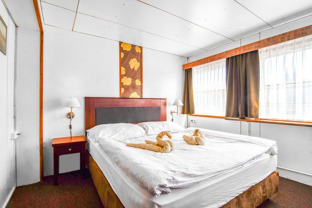 Фото Botel Vodník