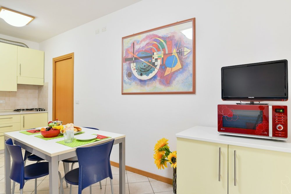 Фото Maestrale Canova Apartments