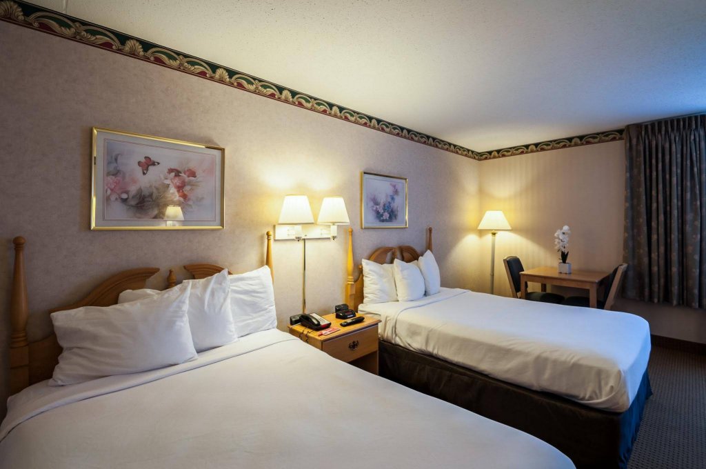 Фото Econo Lodge Metro