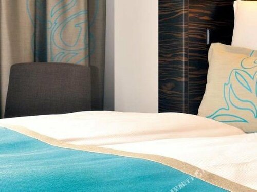 Гостиница Motel One Edinburgh - Princes в Эдинбурге