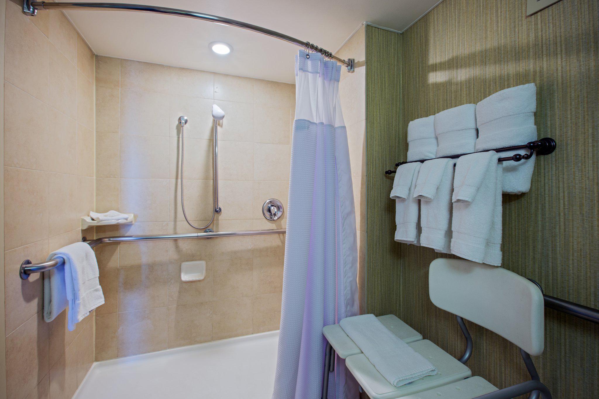 Фото Crowne Plaza Newark Airport, an Ihg Hotel