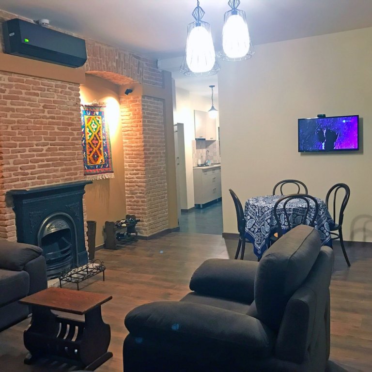 Фото Falcon Apartments Tbilisi