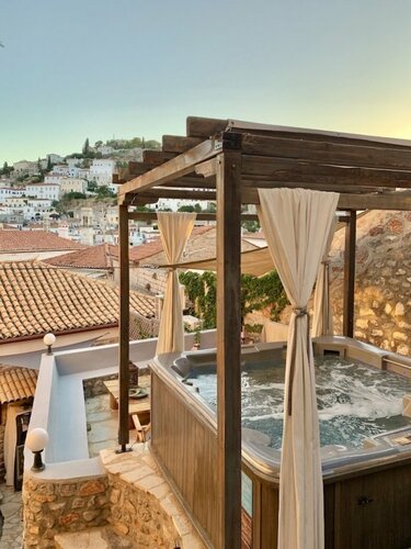 Гостиница PortaDelMare Deluxe Suites в Идре