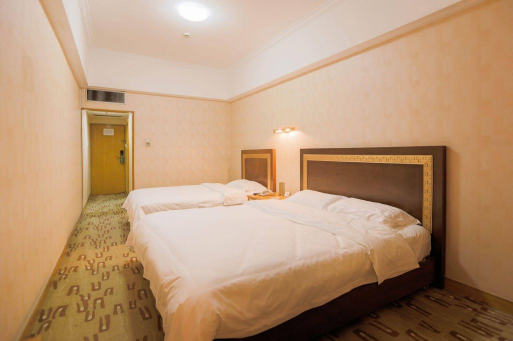 Фото Sun Moon Lake Hotel