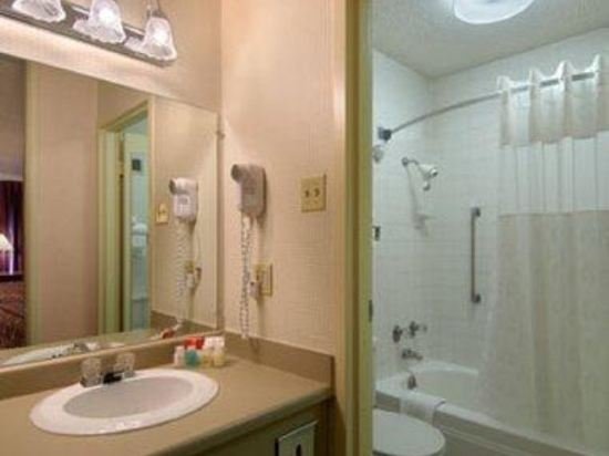 Фото Ramada by Wyndham Sunnyvale/Silicon Valley