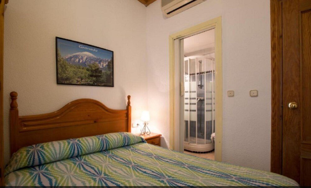 Фото Oyo Hostal Austria