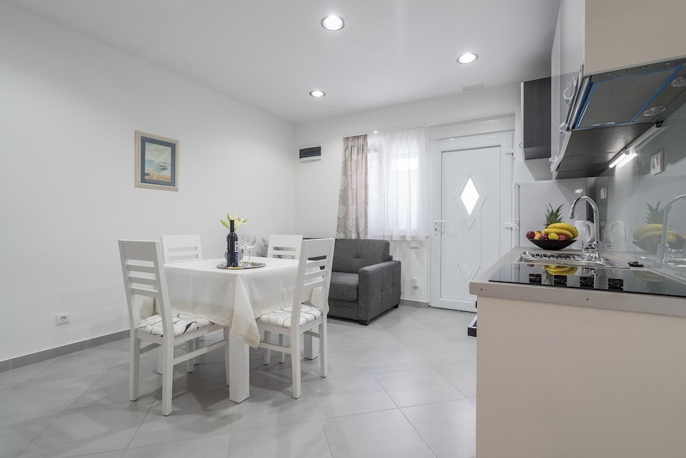 Фото Drop In Split Luxury Suites