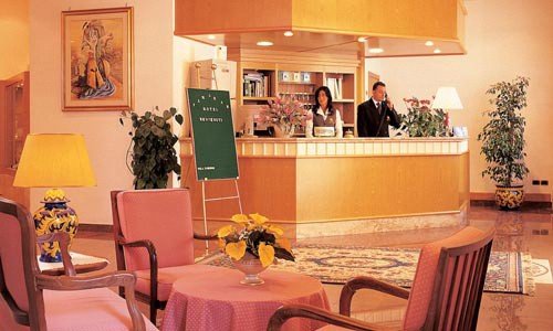 Фото Pamaran Hotel