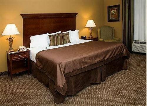 Гостиница Mountain Inn & Suites