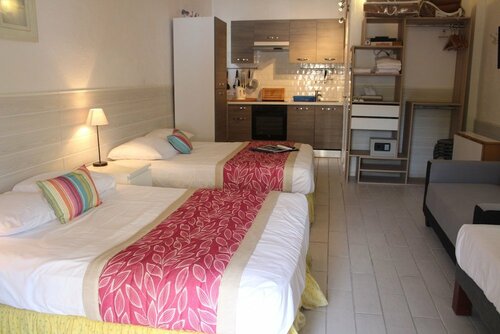 Гостиница Hotel des Cayrons