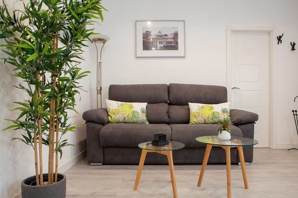 Фото Lovely & Chic one bed Apartment Next to El Prado