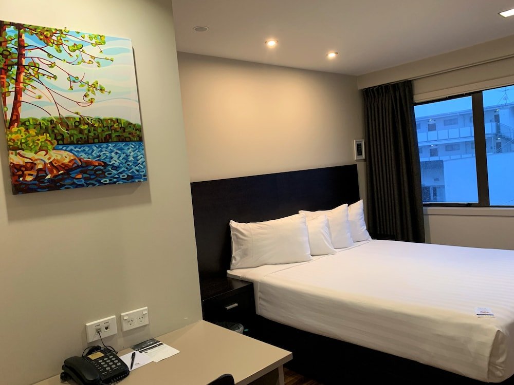 Фото Auckland City Hotel