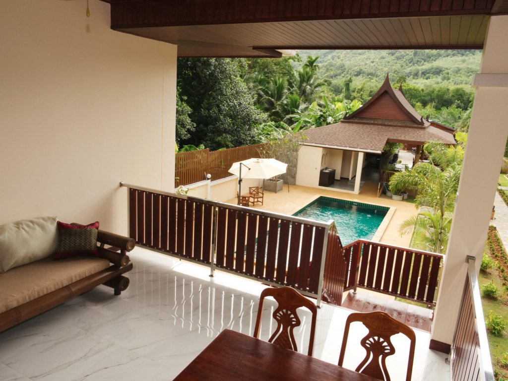 Фото Chanapha Residence