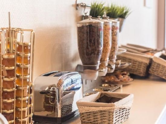 Фото Residhotel Marseille Grand Prado