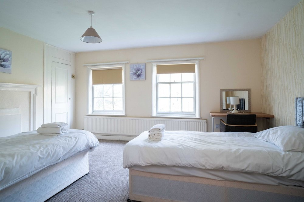 Фото Church Lane Apartments