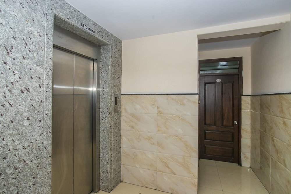 Фото Oyo 25121 Bns Lodge