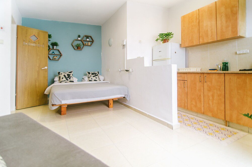 Фото Pinsker St. Studios - by Comfort Zone Tlv